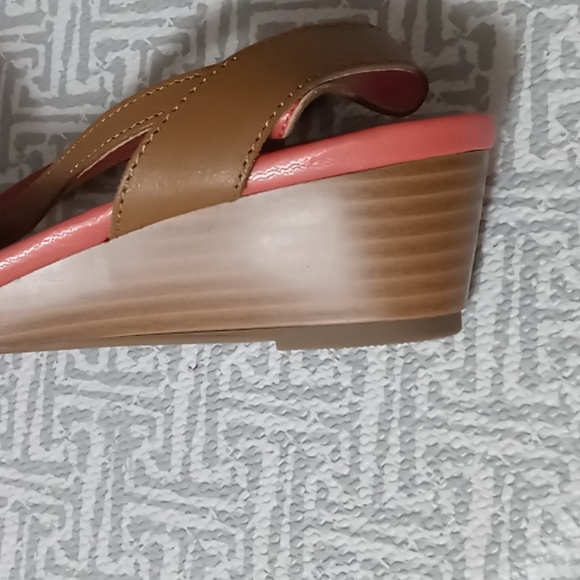 Mark tan and peach wedge size 9 - Picture 8 of 8